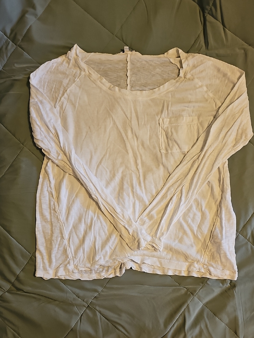 💜 Splendid Cream Long-Sleeve Pocket Tee 💜